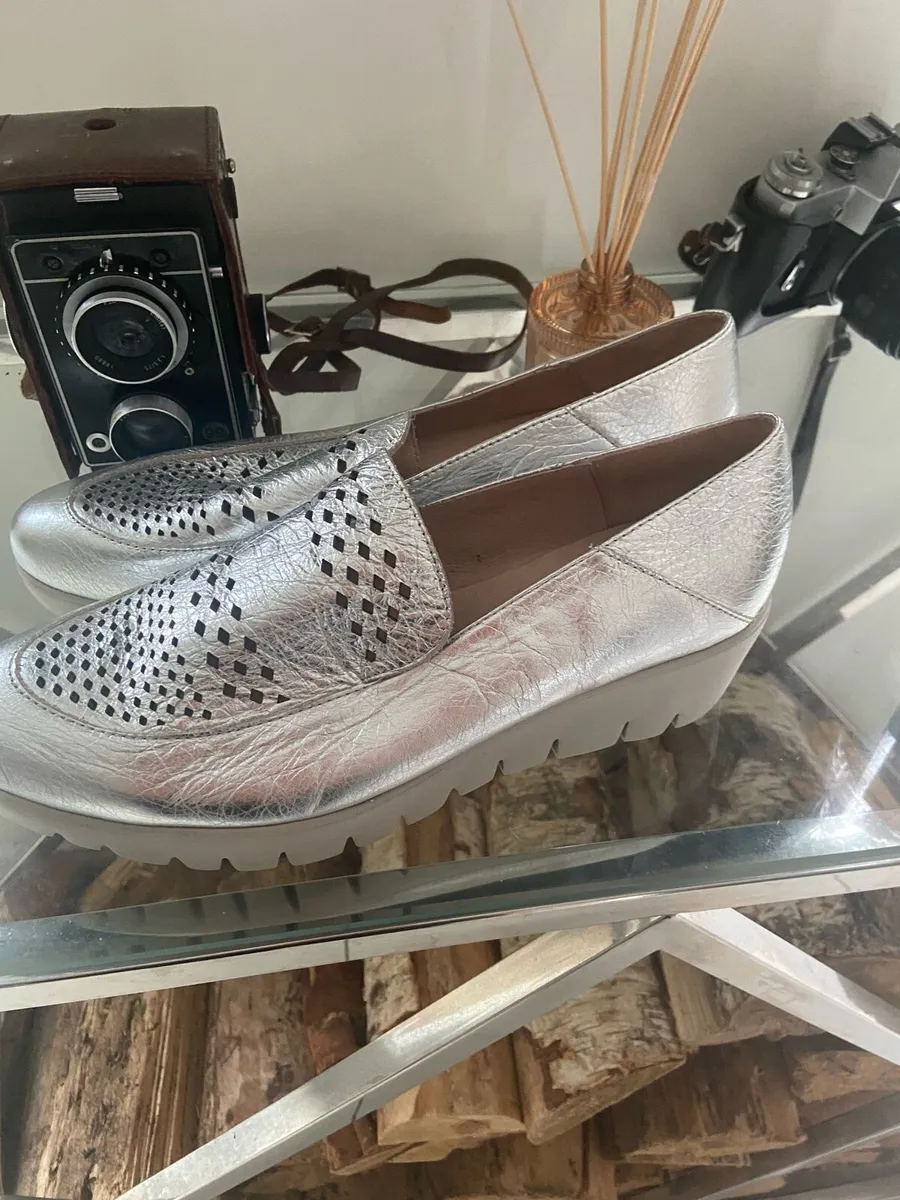 New women  shoes - Image 2