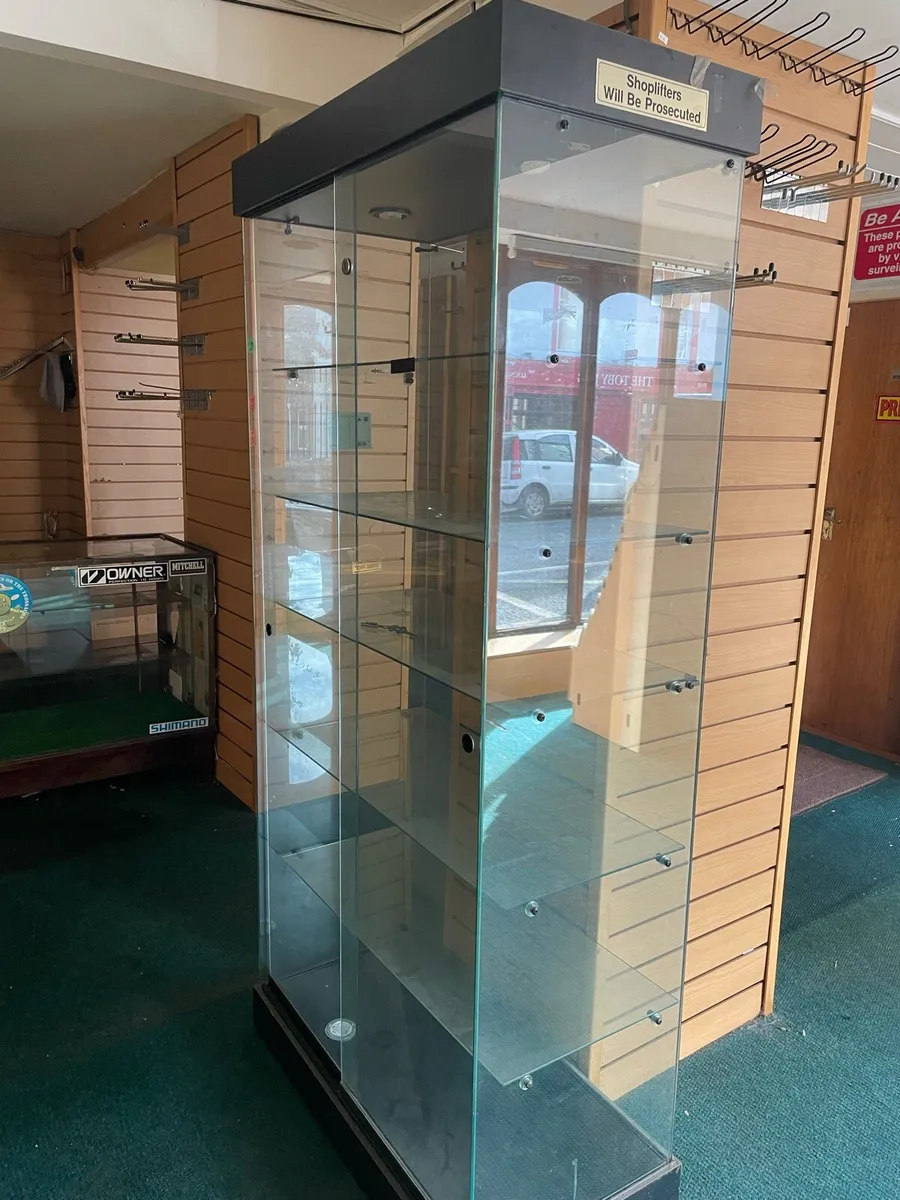 Shop fittings - Image 3