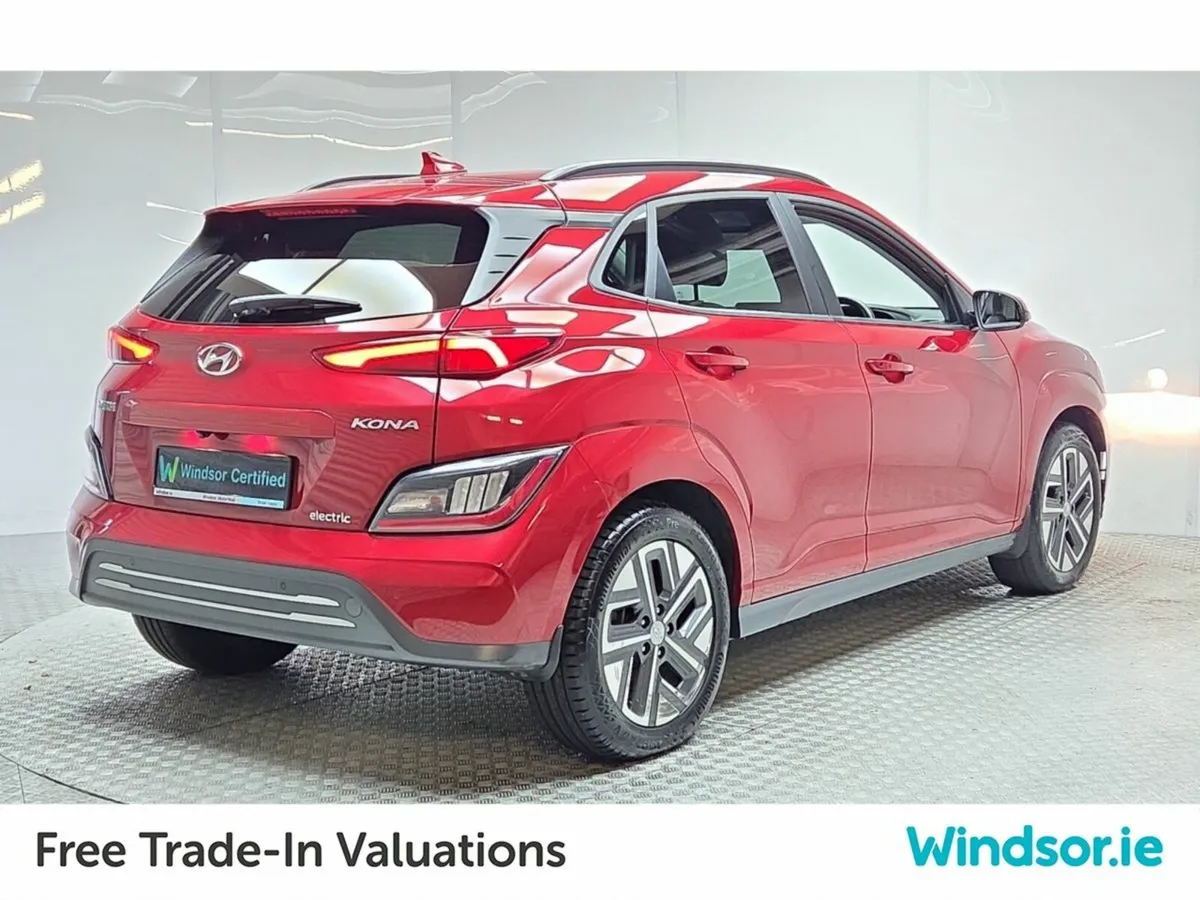 Hyundai KONA EV Premium 64 kWh - Image 3