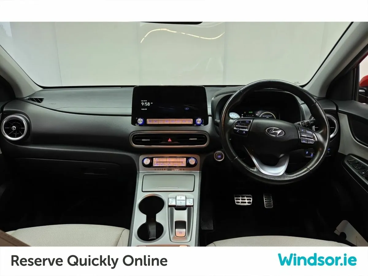 Hyundai KONA EV Premium 64 kWh - Image 4