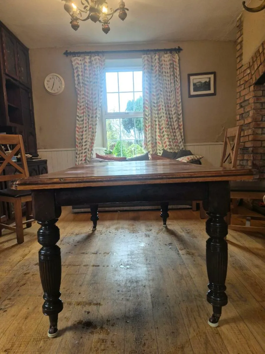 Antique table - Image 2