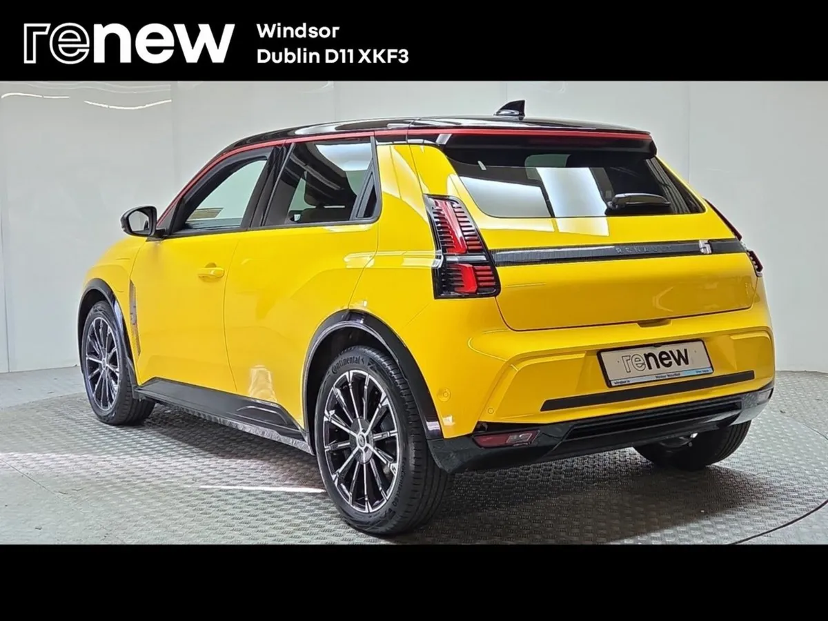 Renault 5 EV52 150hp Iconic - Image 3