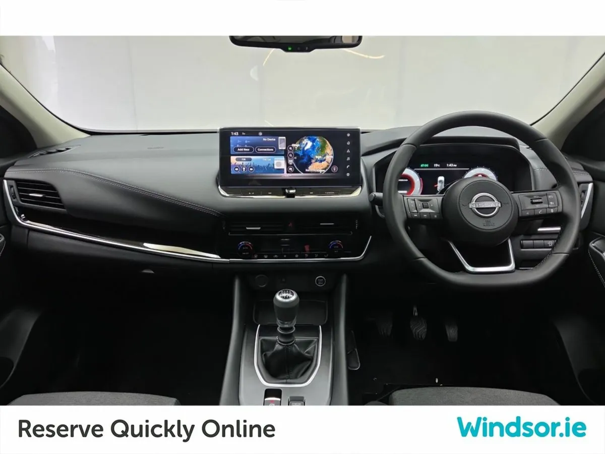 Nissan Qashqai 1.3 PET MILD HYBRID SV PREMIUM *SCR - Image 4