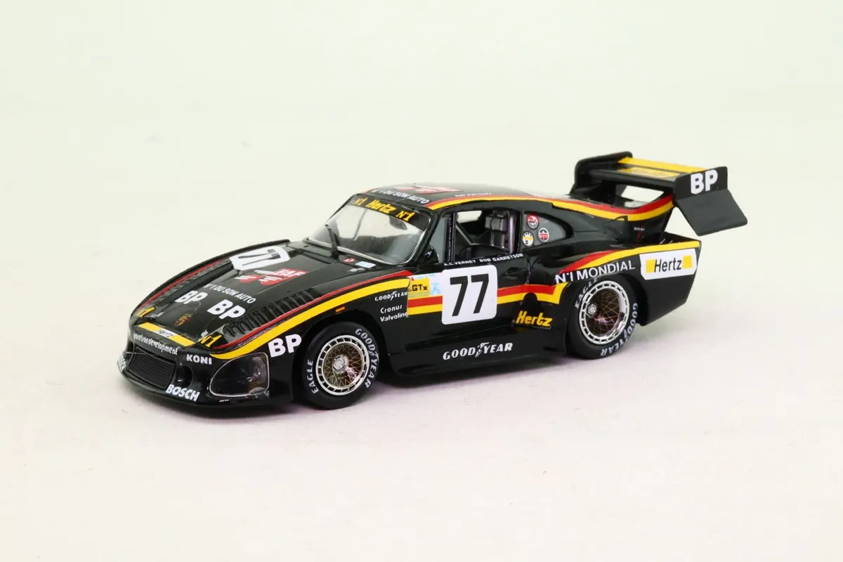 Porsche 935 - Image 2