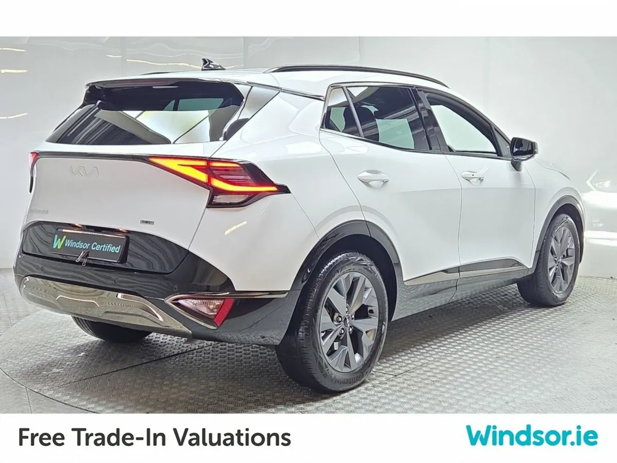 Kia Sportage Anniversary Edition Hybrid - Image 3