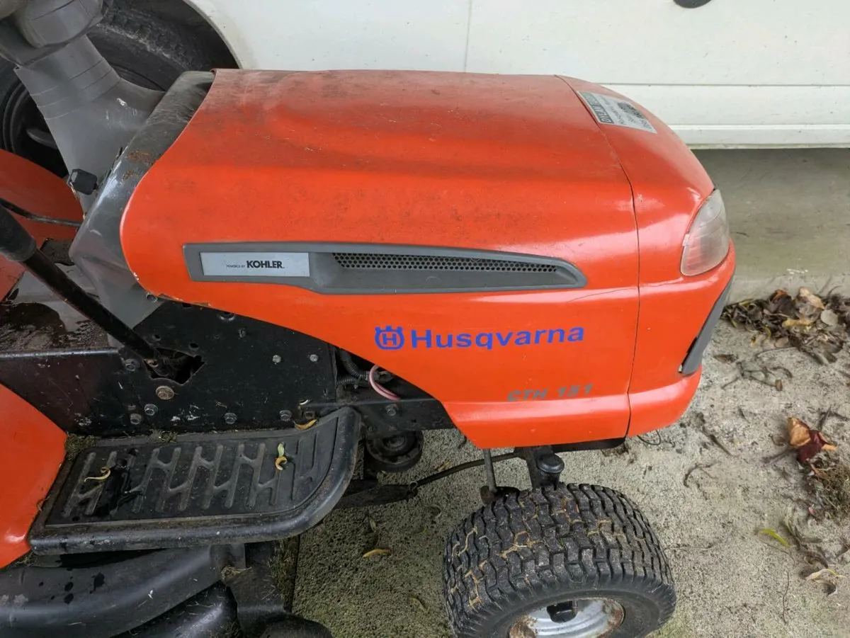 Ride on mower - Image 1