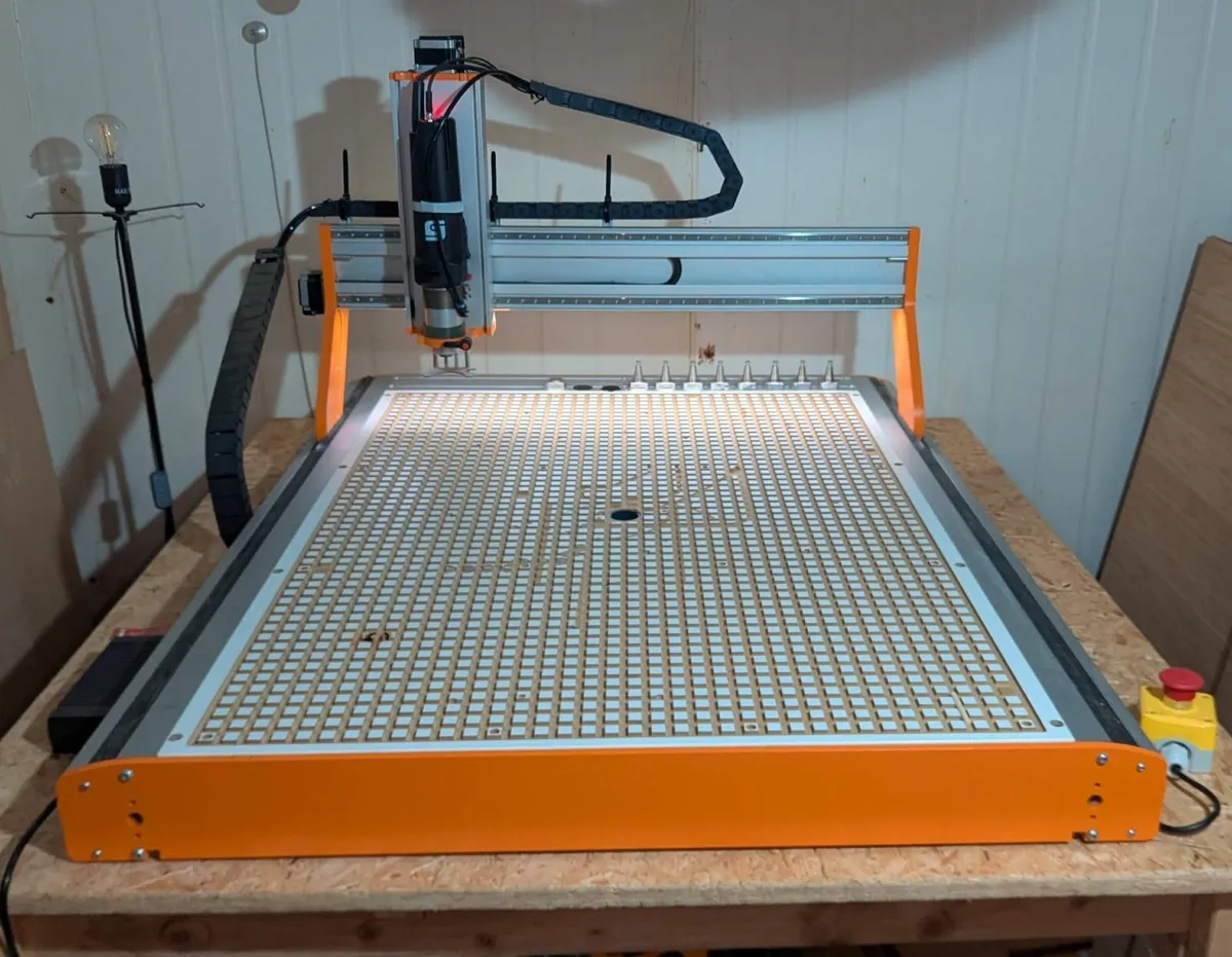 Stepcraft M1000 CNC, tool changer, vacuum table + - Image 2