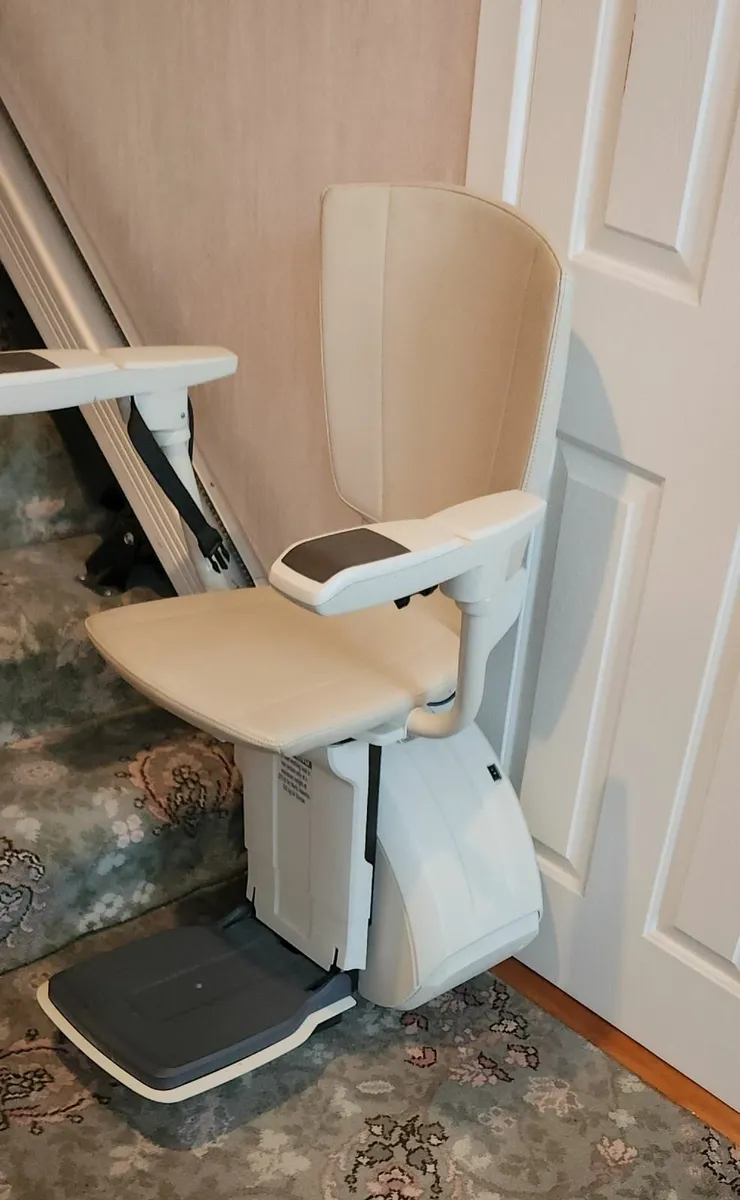 Stair lift - Image 2