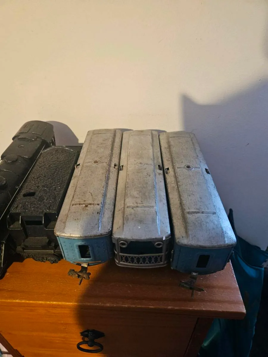 Vintage Hornby Lionel O Gauge Train - Image 2