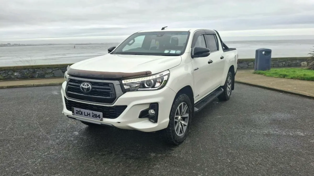 Toyota Hilux InvincibleX NO VAT - Image 3
