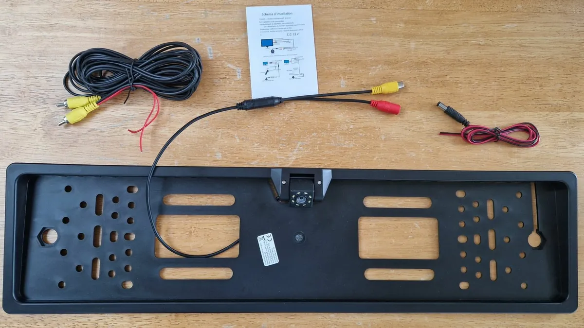 Registration Plate Frame with 12V Rear View Camera - Image 4