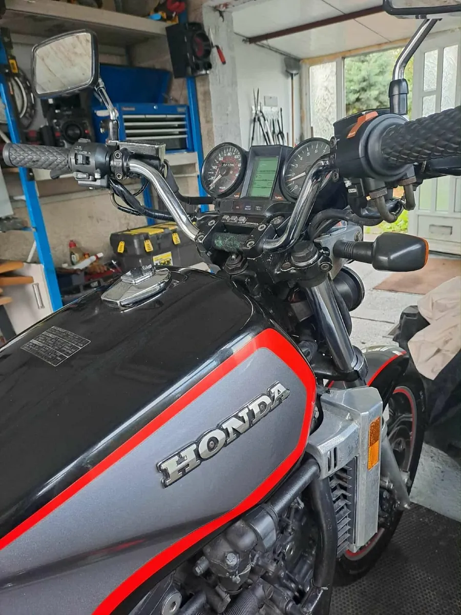Honda V65 1100 - Image 2