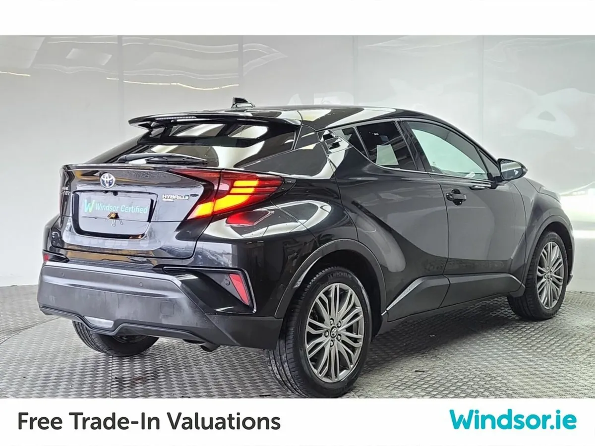 Toyota C-HR 1.8 HYBRID SOL *TOP SPEC* - Image 3