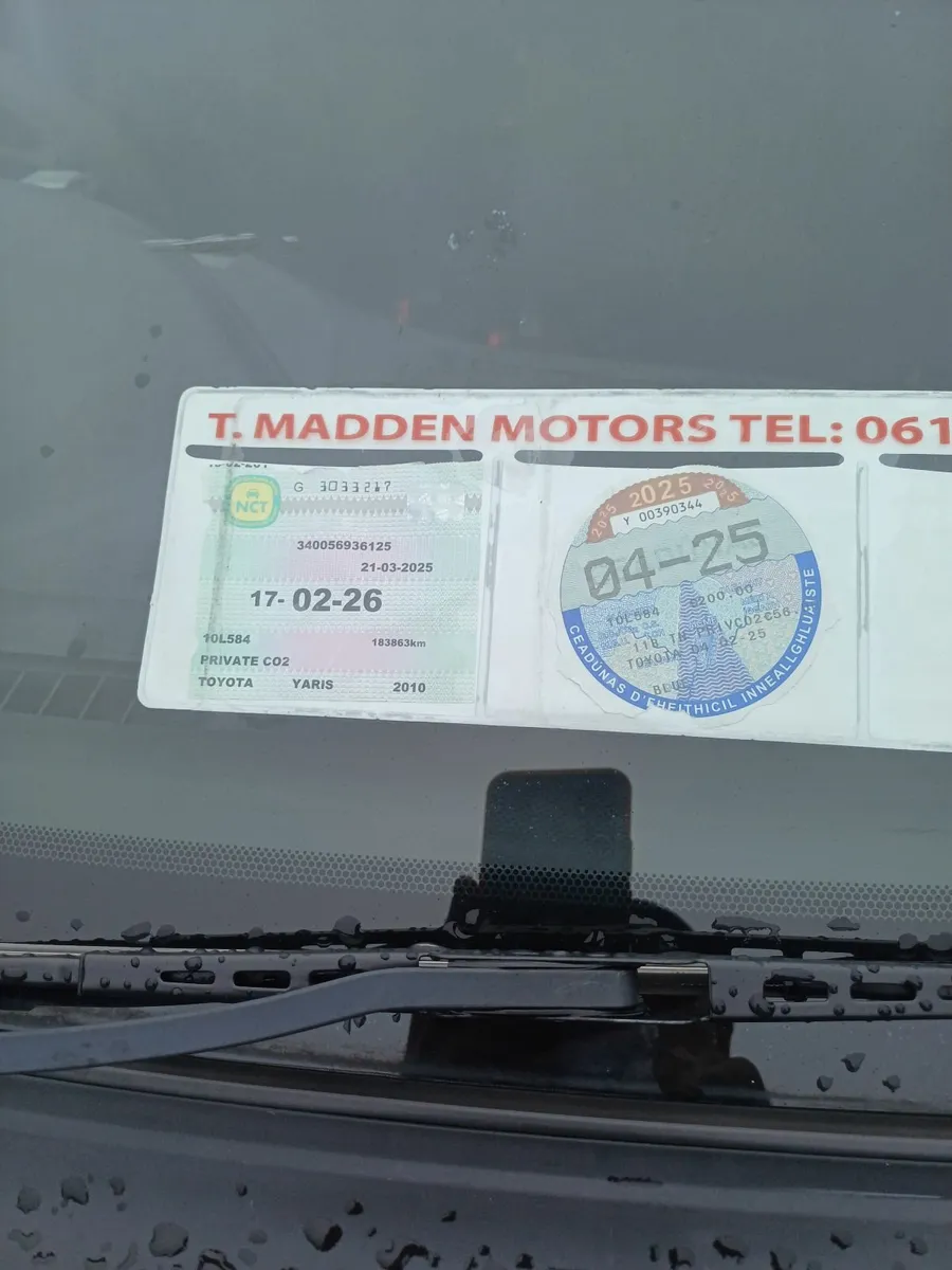 Toyota Yaris 2010 - Image 2