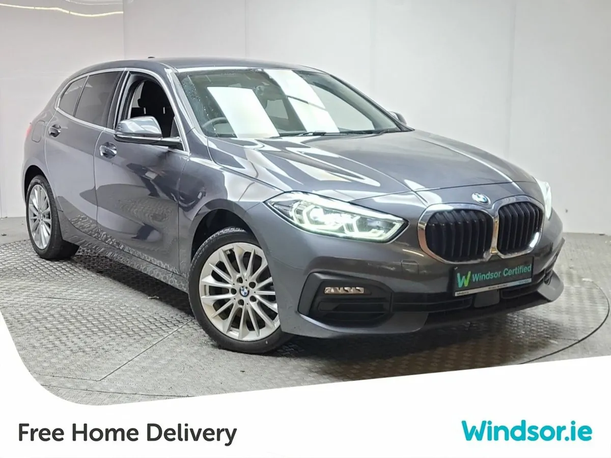 BMW 1-Series 118i Play Automatic - Image 1