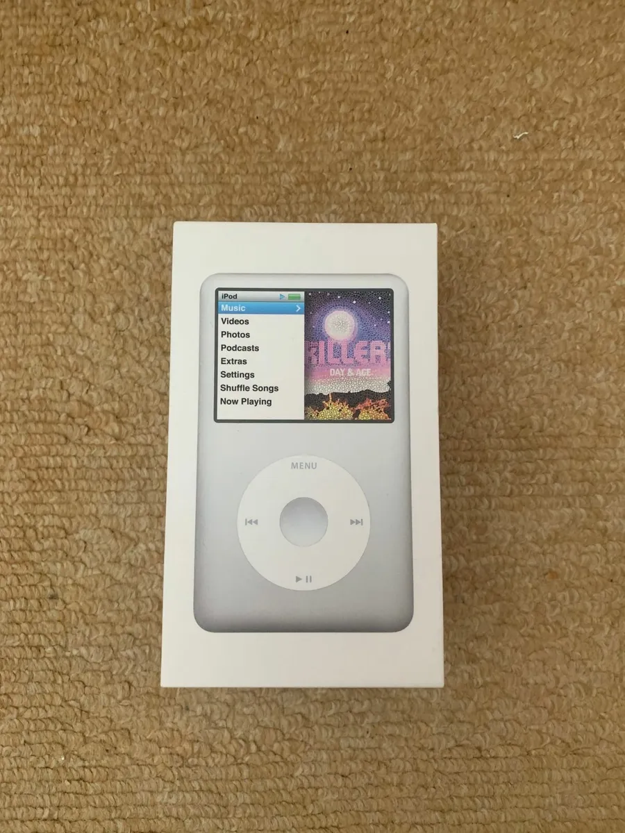 ipod Classic 160GB Silver - Image 1
