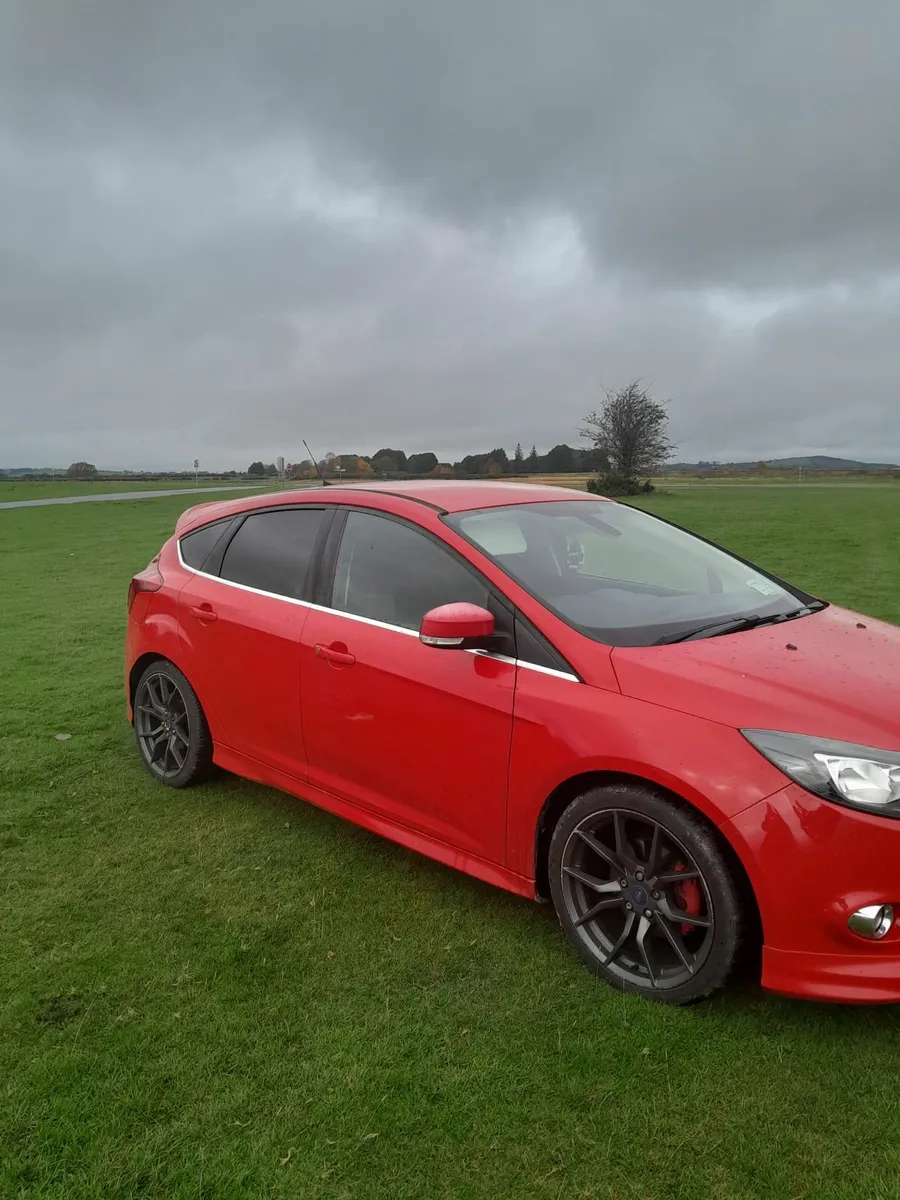 Ford Focus 2013 - Image 1