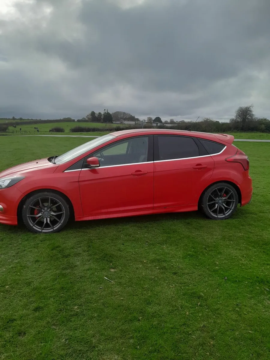 Ford Focus 2013 - Image 3