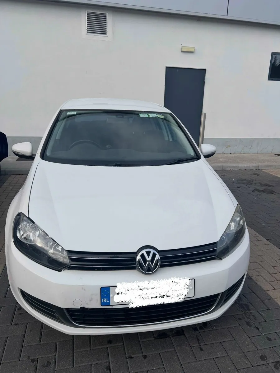 2013 Golf Automatic with heavy scratches - Image 4