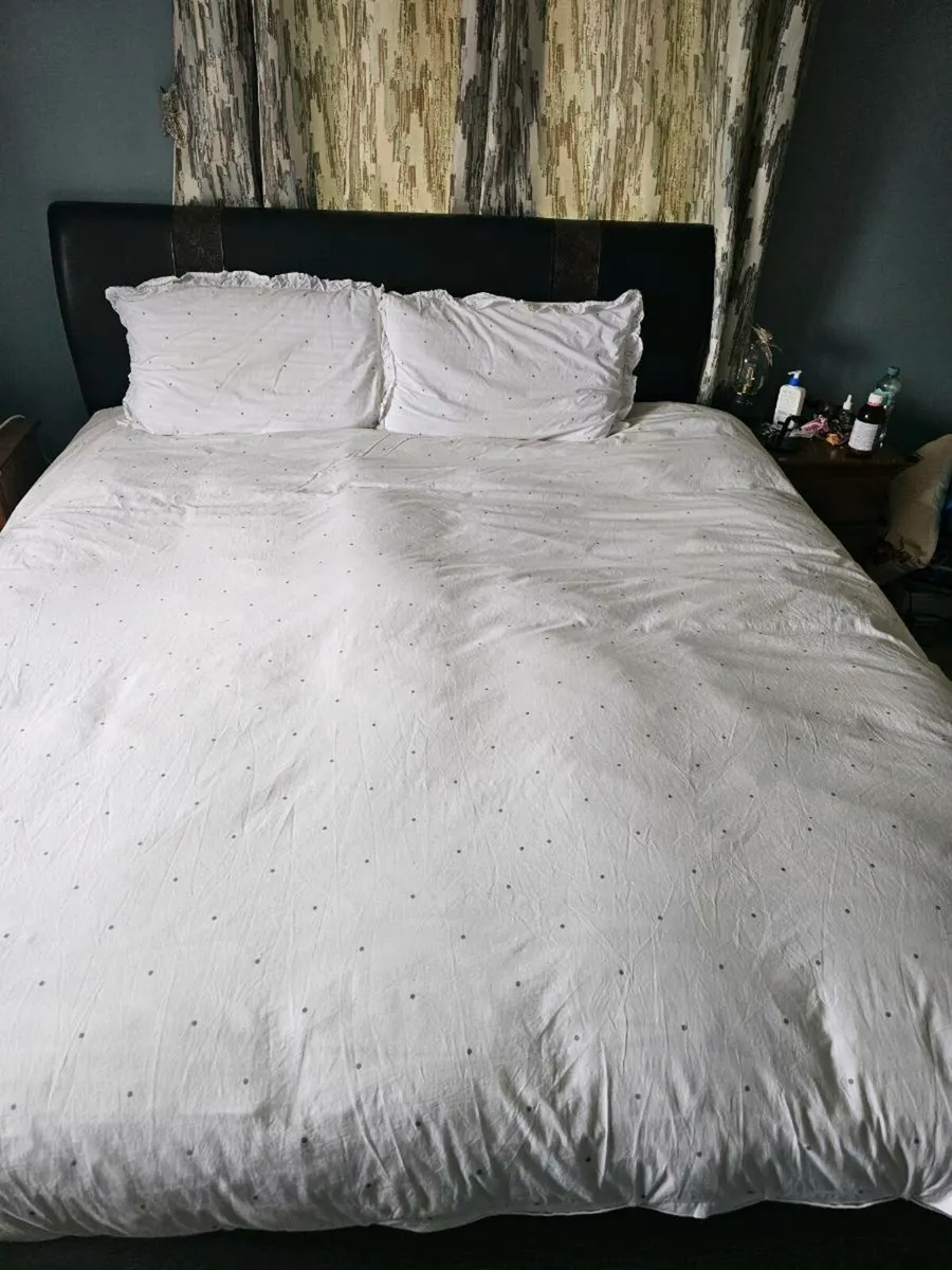 Super king sized Divan Bed and Mattress - Image 1