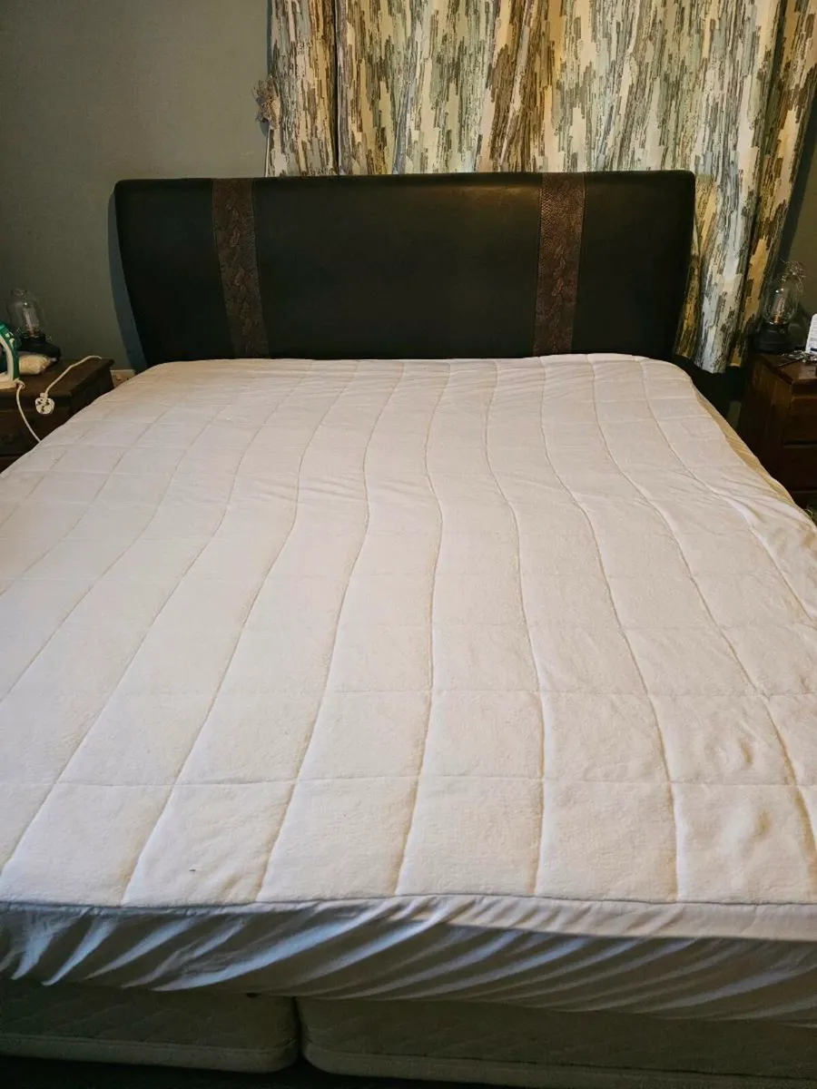 Super king sized Divan Bed and Mattress - Image 2