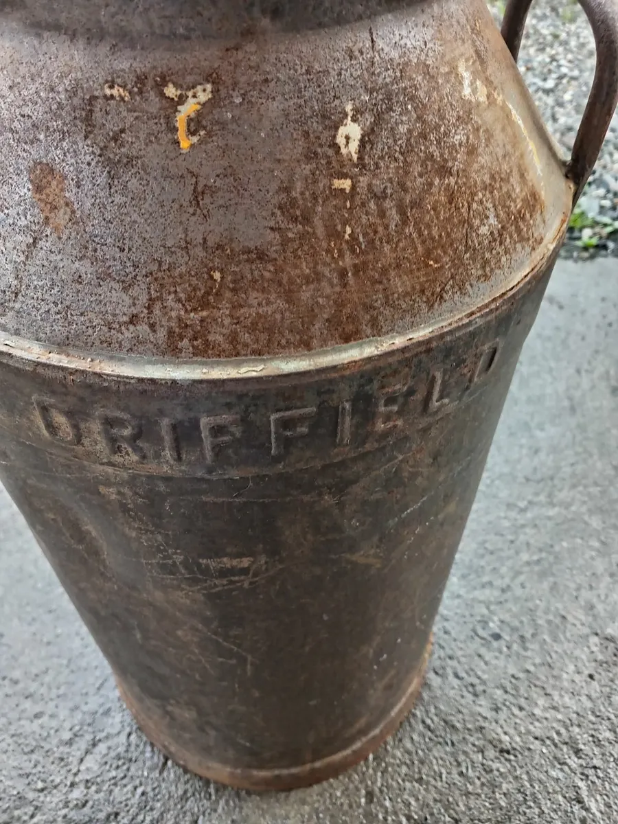 Old milk churn - Image 1