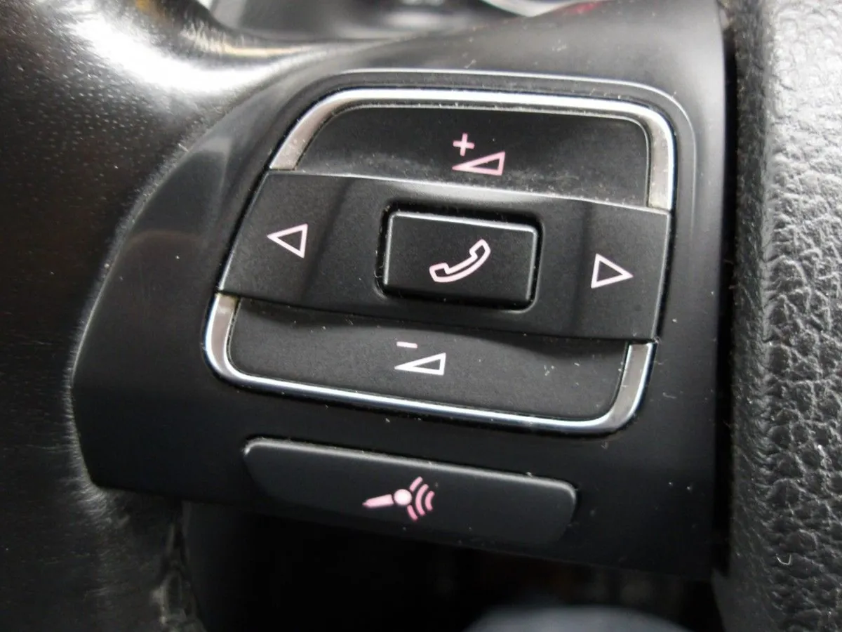 Volkswagen Tiguan 2.0 TDI 110BHP Life Leisure - Image 4