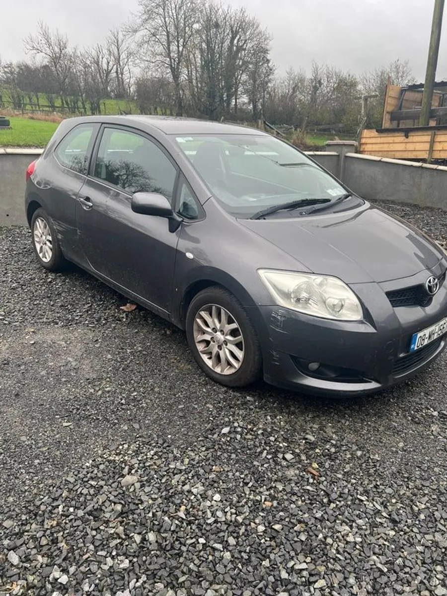 2008 Toyota Auris - Image 1