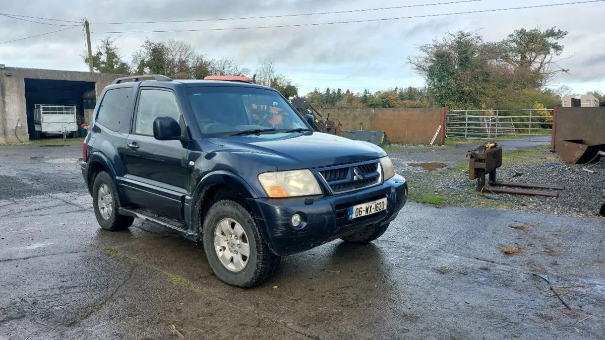 Mitsubishi pajero 3.2L - Image 1