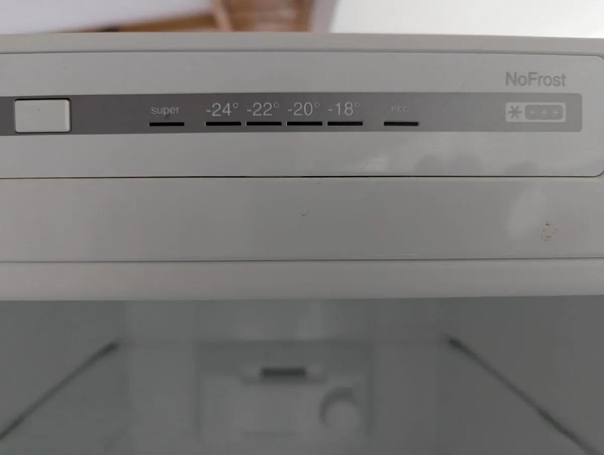 Fridge Freezer  €50 - Image 4