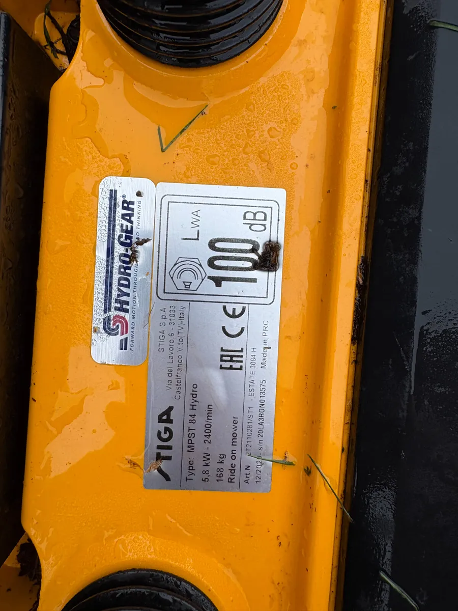 STIGA 3084H ESTATE RIDE ON MOWER - Image 2