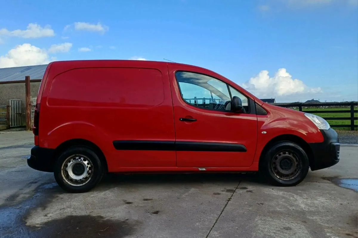 2016 Citroen Berlingo - Image 1