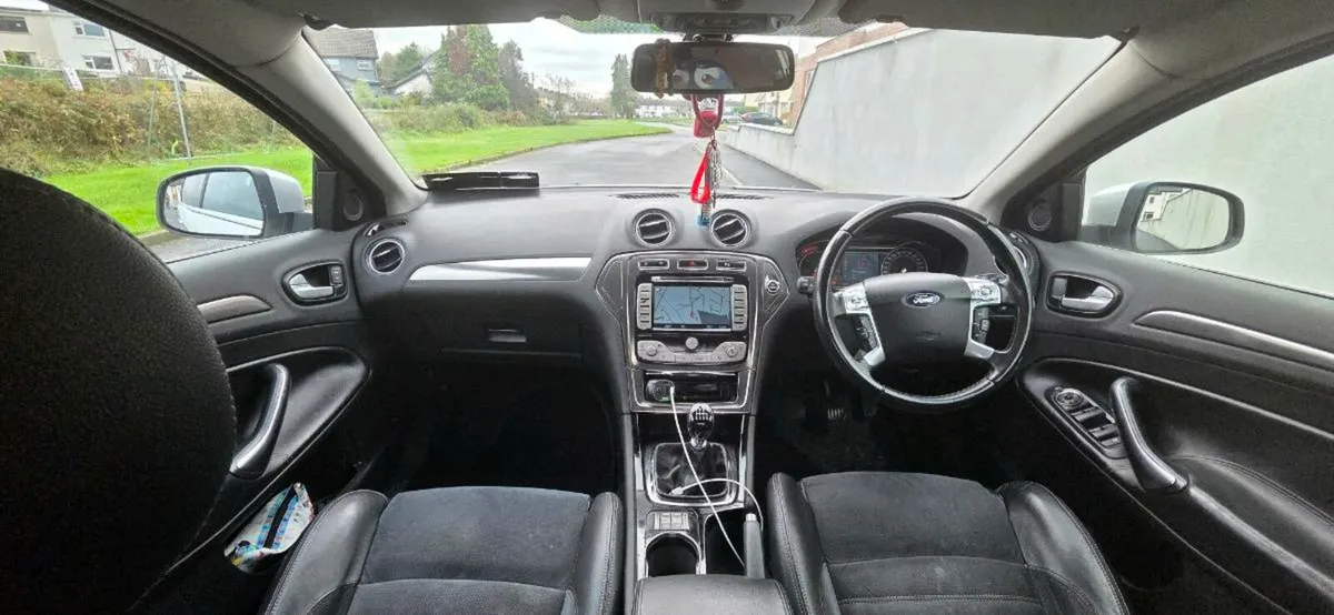Ford mondeo titanium x 2.2 diesel - Image 4