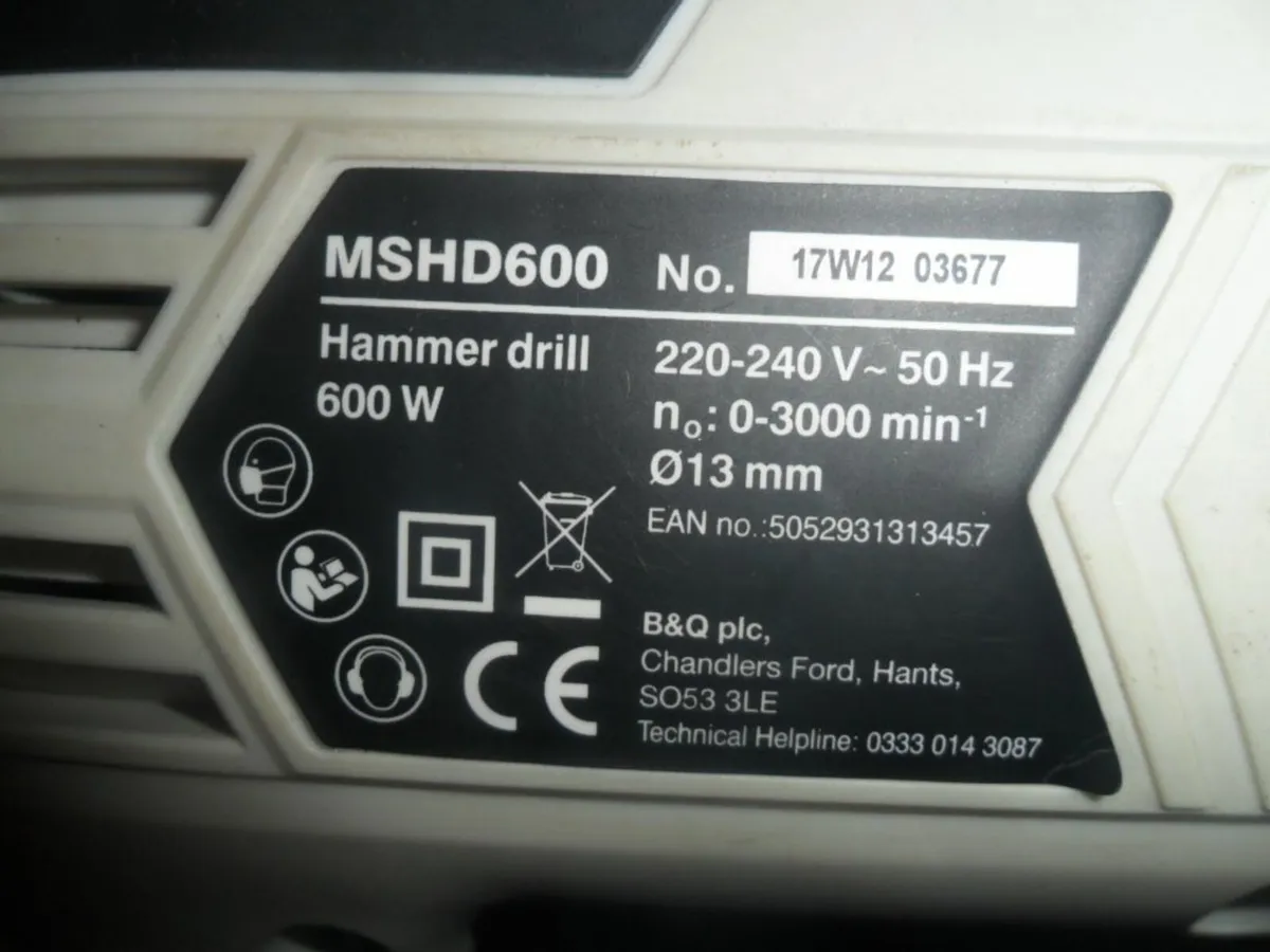 Mac Allister 240V 600W Corded Hammer drill - Image 2