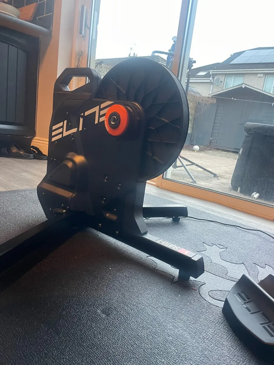 Elite Suito-T Direct Drive Interactive Trainer - Image 2