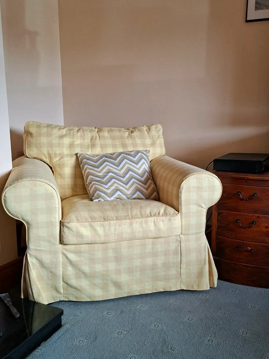 1 seater armchair