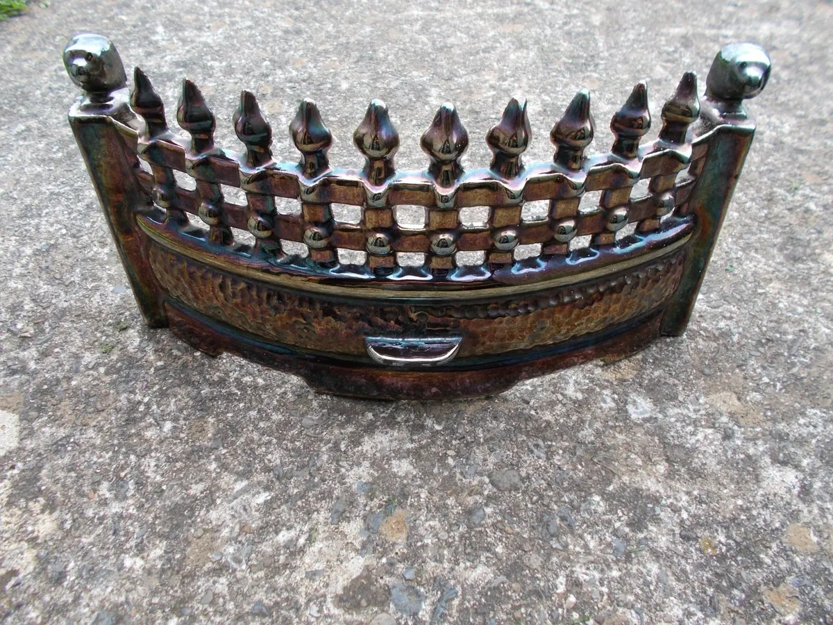 Fireplace grate & Front Piece - Image 1