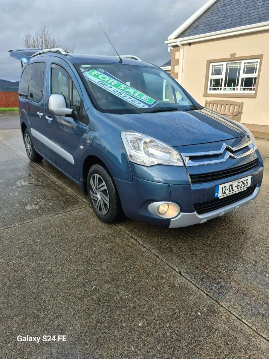 Wheelchair accessible - Image 2