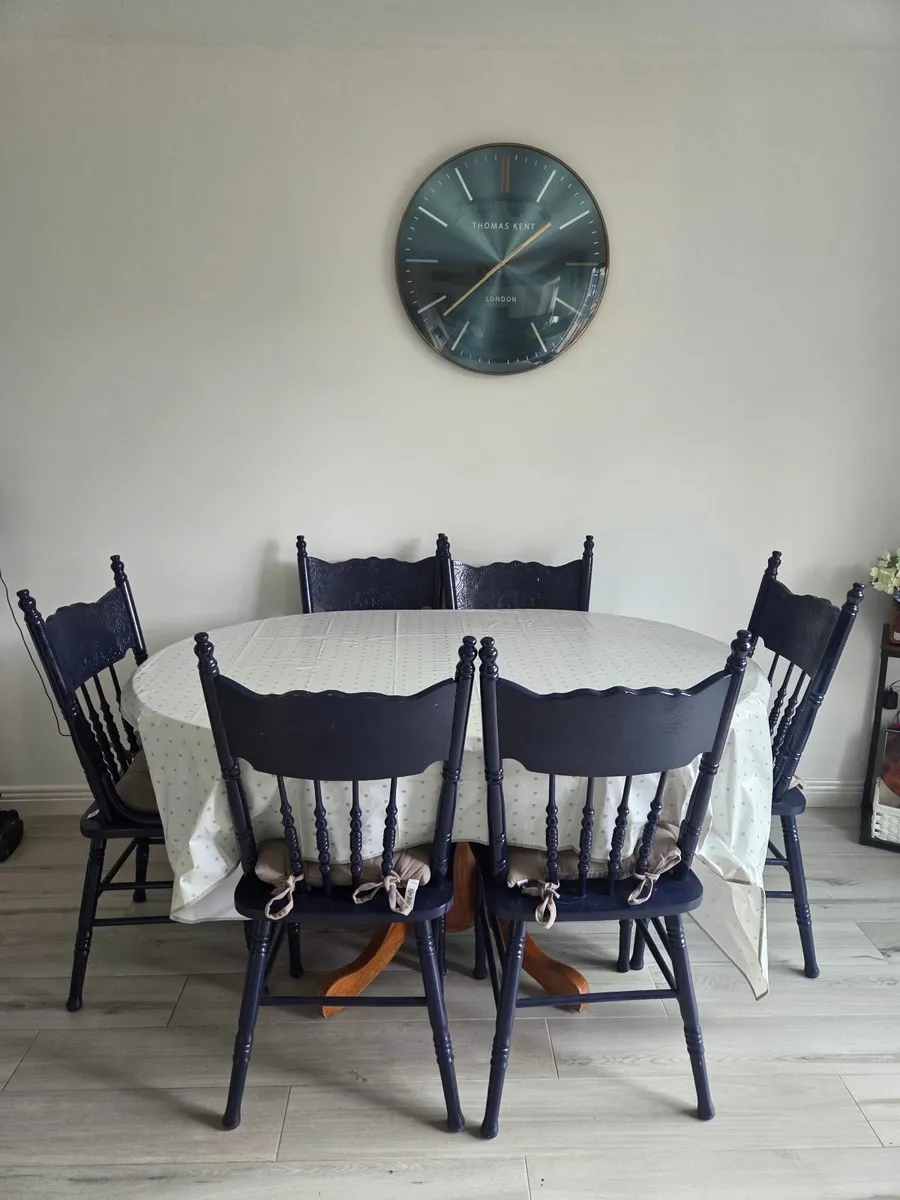 6 seater Mahogany Table - Image 2