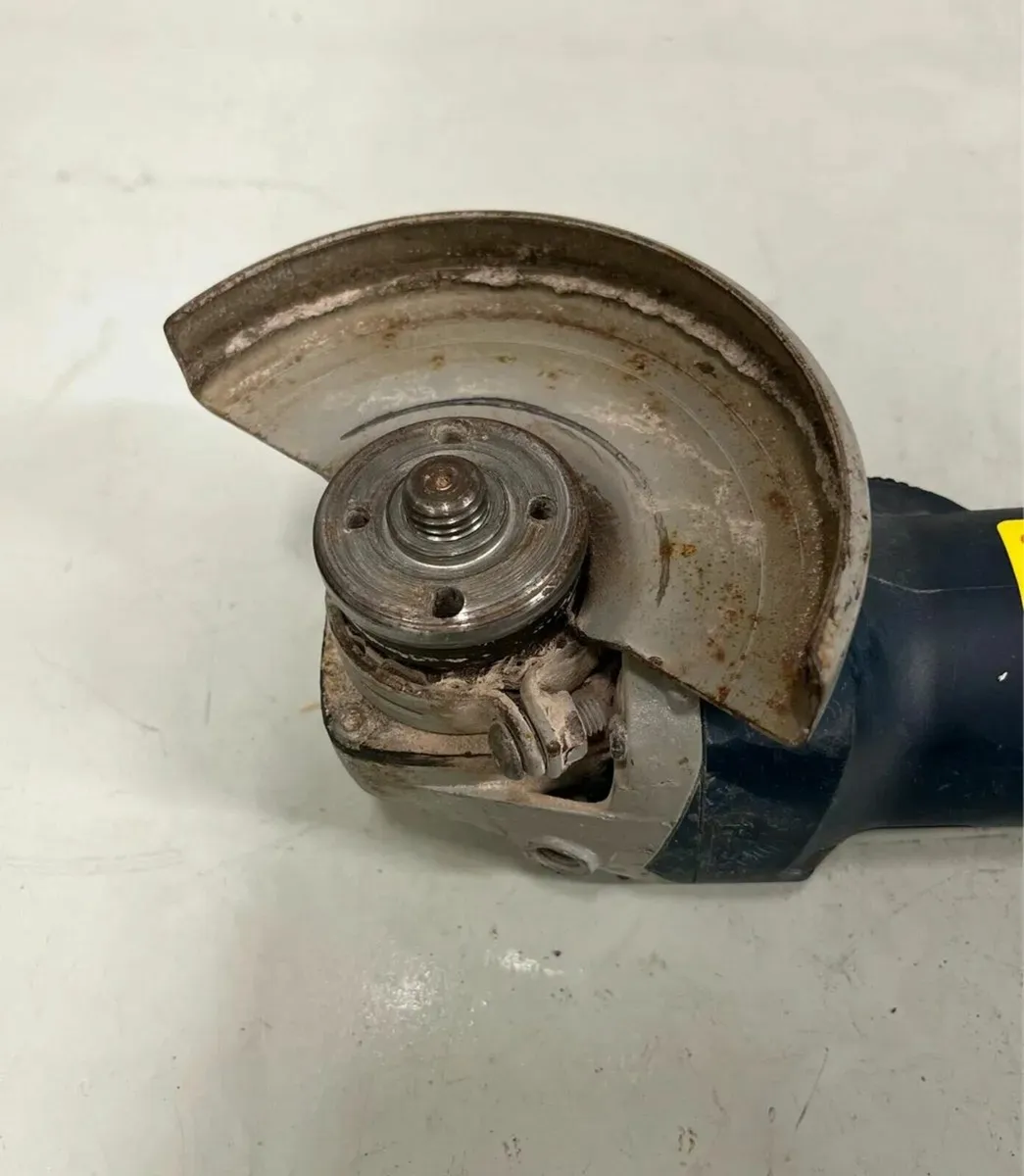 Bosch Grinder Bare - Image 2