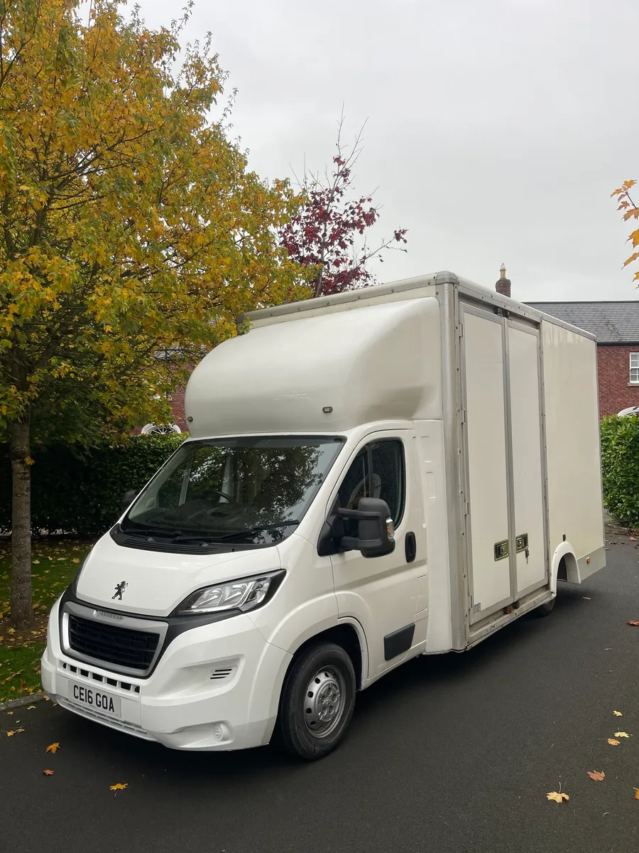 2016 Peugeot Boxer 2.2HDIlow loader box van - Image 2