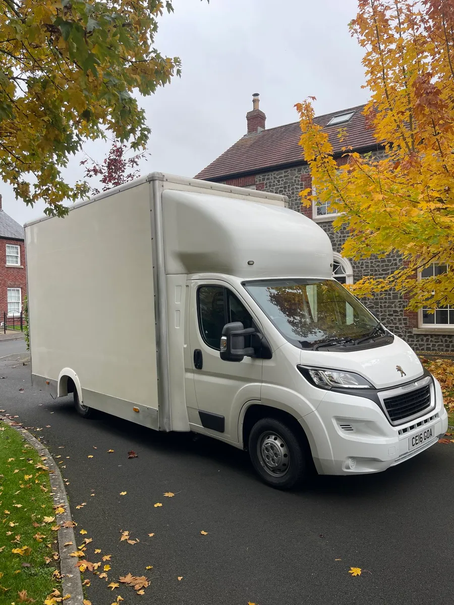 2016 Peugeot Boxer 2.2HDIlow loader box van - Image 4