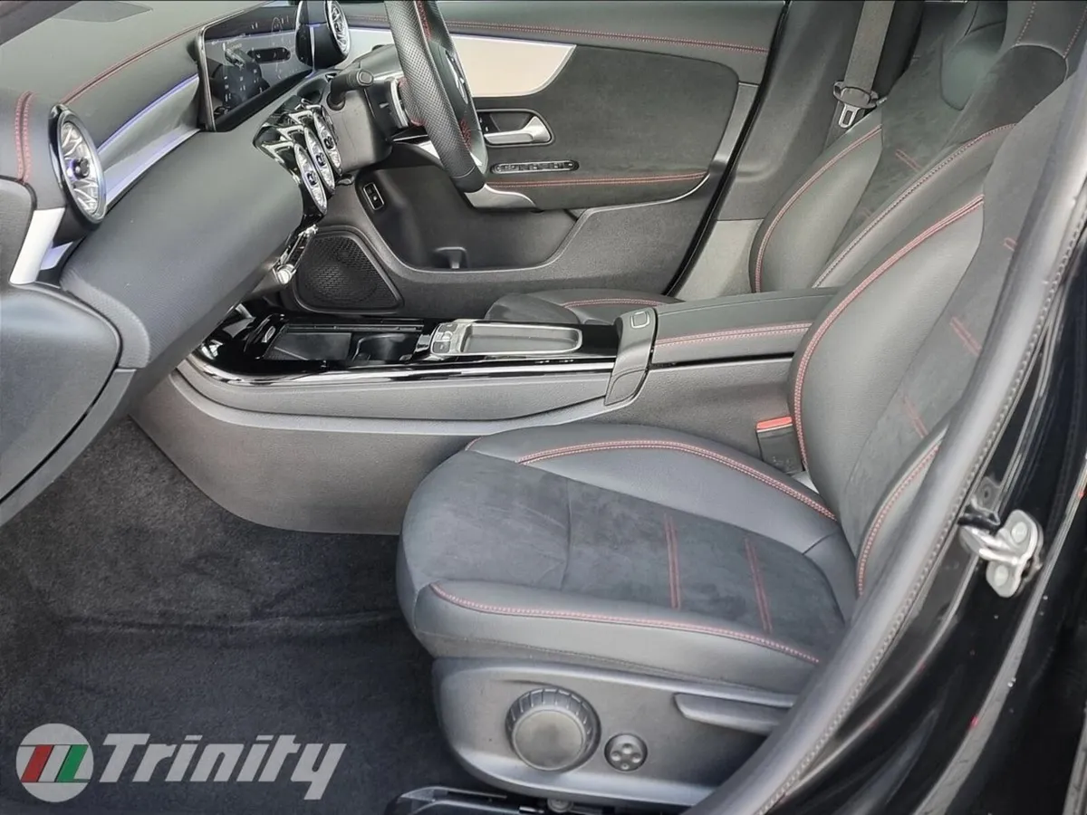 Mercedes-Benz CLA ** 250 AMG LINE EXECUTIVE ** HUG - Image 4