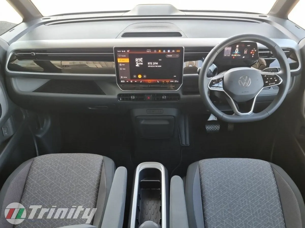 Volkswagen ID.Buzz ** 7 SEATER ** ID BUZZ ** LIFE - Image 2