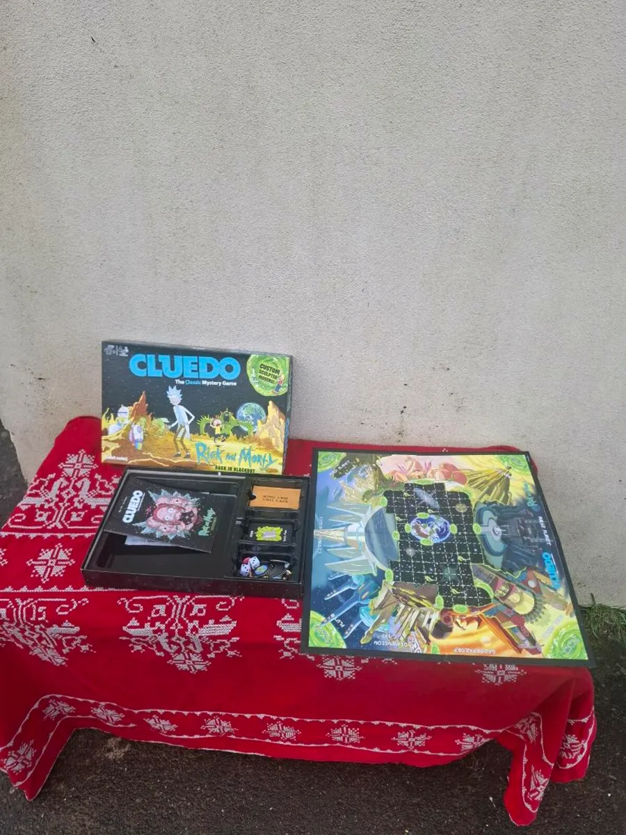 Cluedo rick and mortu board game possible to post - Image 2