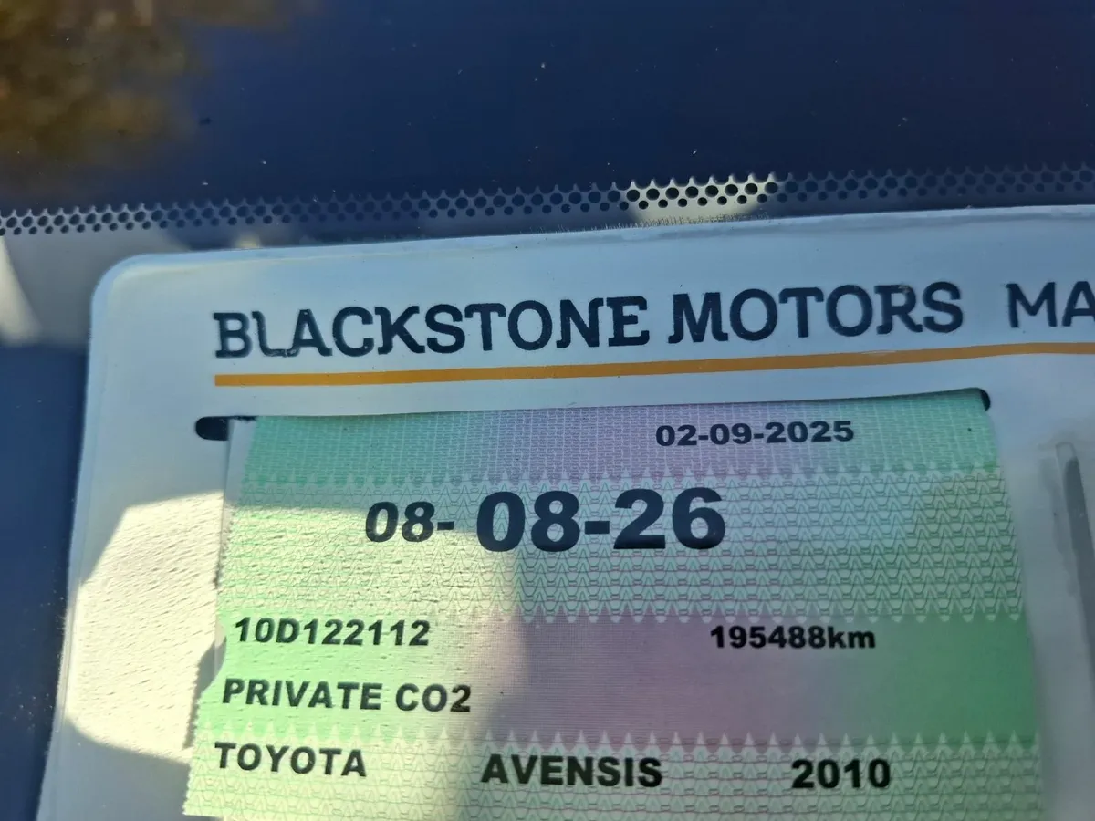 Toyota Avensis Estate T4 - Image 2