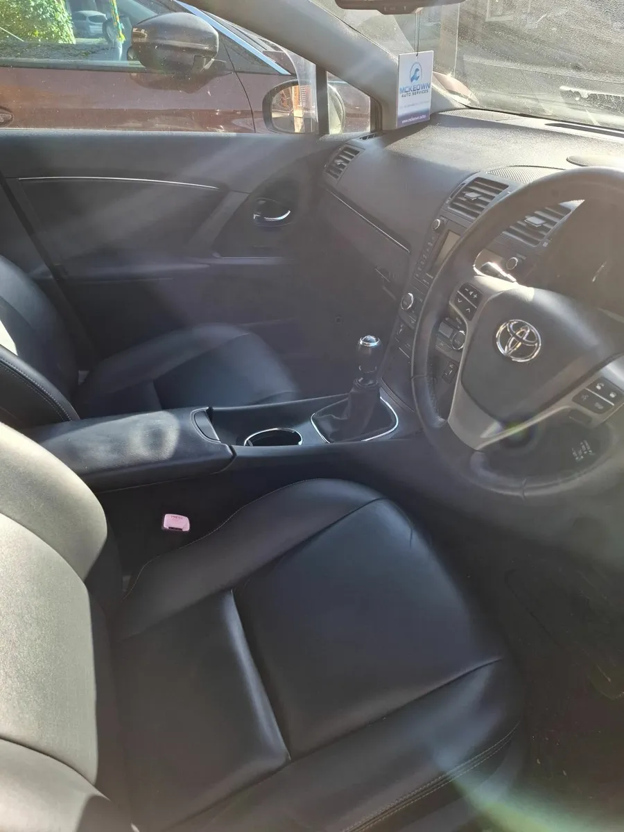 Toyota Avensis Estate T4 - Image 3