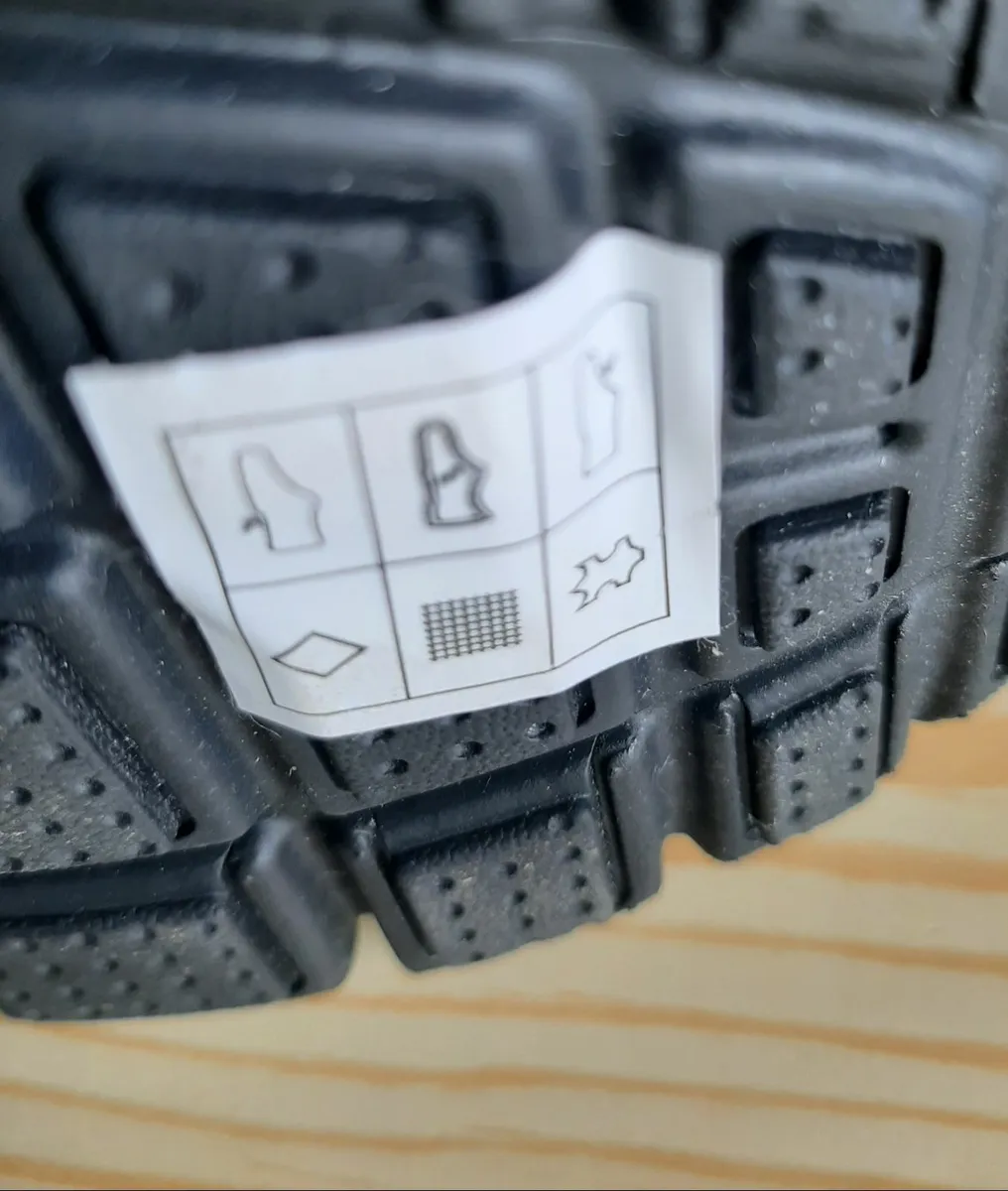 Ladies Sketcher Boots size 5 - Image 3