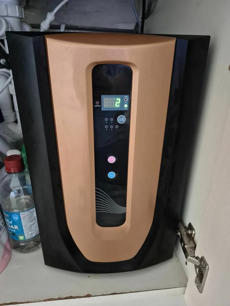 Reverse Osmosis Water Filter (under sink) - Image 1