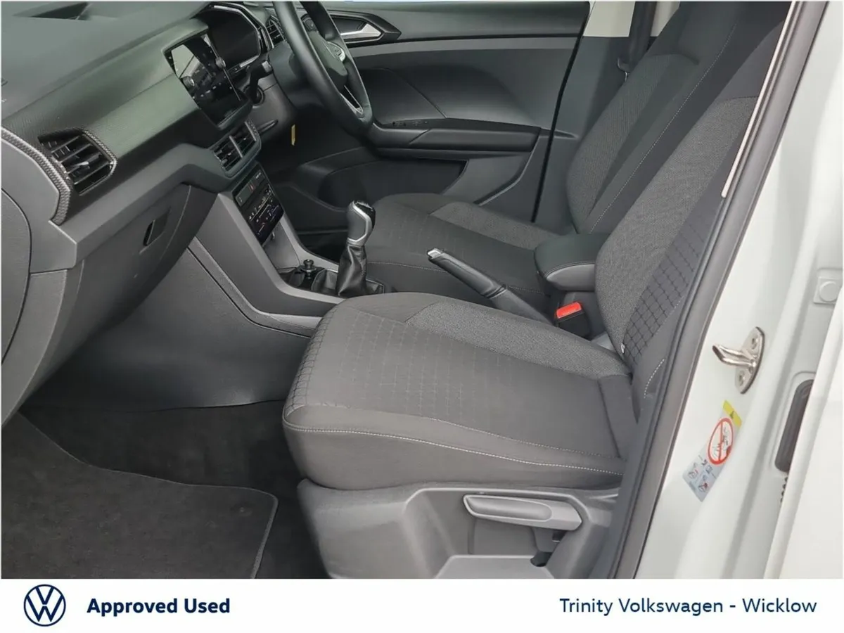 Volkswagen T-Cross ** LIFE EDITION ** 1.0 TSI ** 9 - Image 4